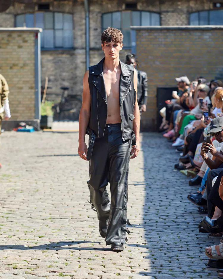 Deadwood S/S '25 di Copenhagen Fashion Week 2024 (dok. Copenhagen Fashion Week)