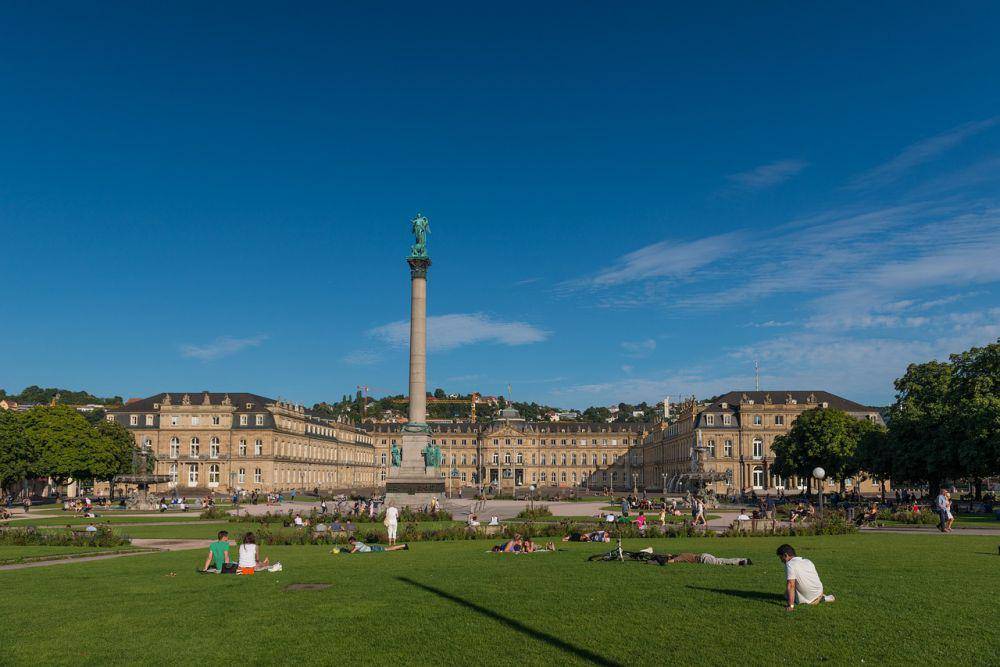 Schlossplatz, Stuttgart (pixabay.com/wolfgangvogt_lb)