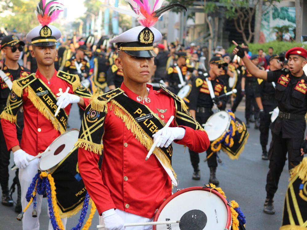 ilustrasi marching band (vecteezy.com/105428688840119085300)