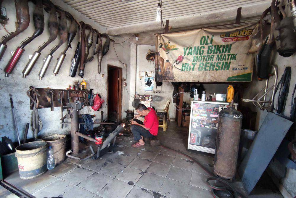 Bandi Bengkel Knalpot Motor