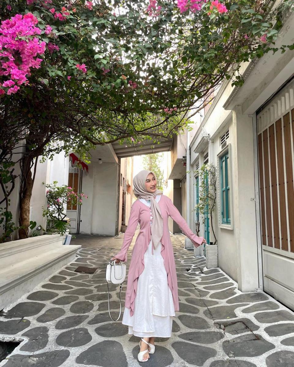 Selebgram Fachrisa (instagram.com/fachrisaa_)