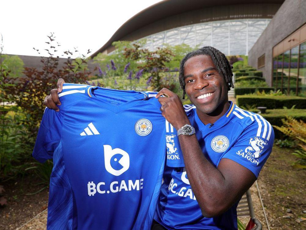 Caleb Okoli bergabung dengan Leicester City. (instagram.com/caleb_okoli)