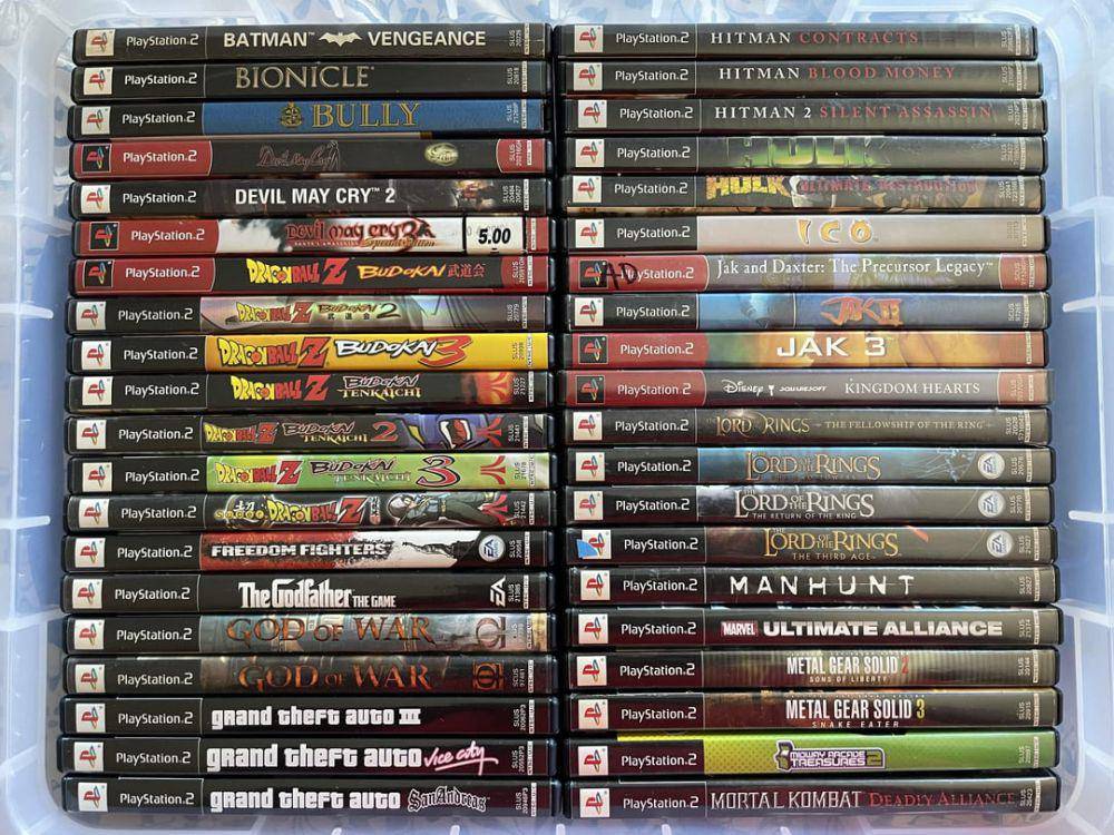 potret koleksi unik PS1 dan PS2 (reddit.com/user/super_janemba95)