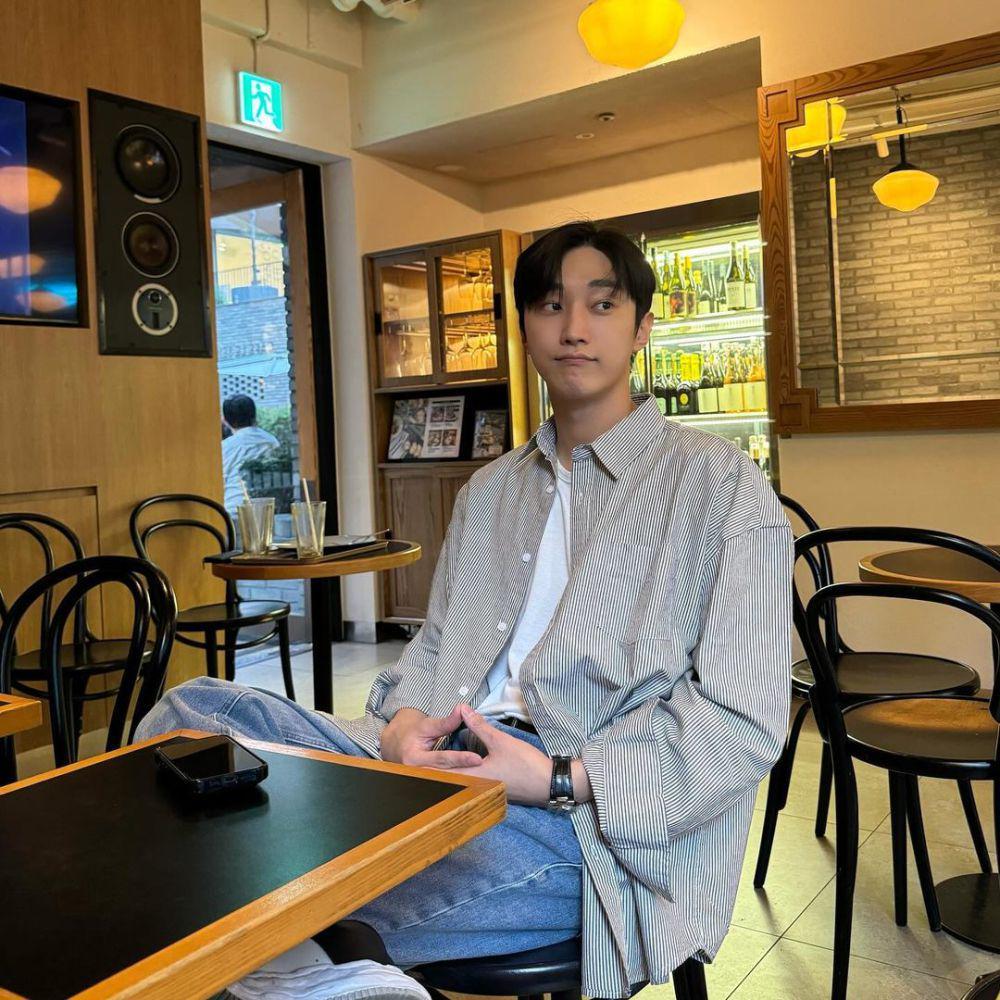 smart casual look ala Jinyoung (instagram.com/jinyoung0423)