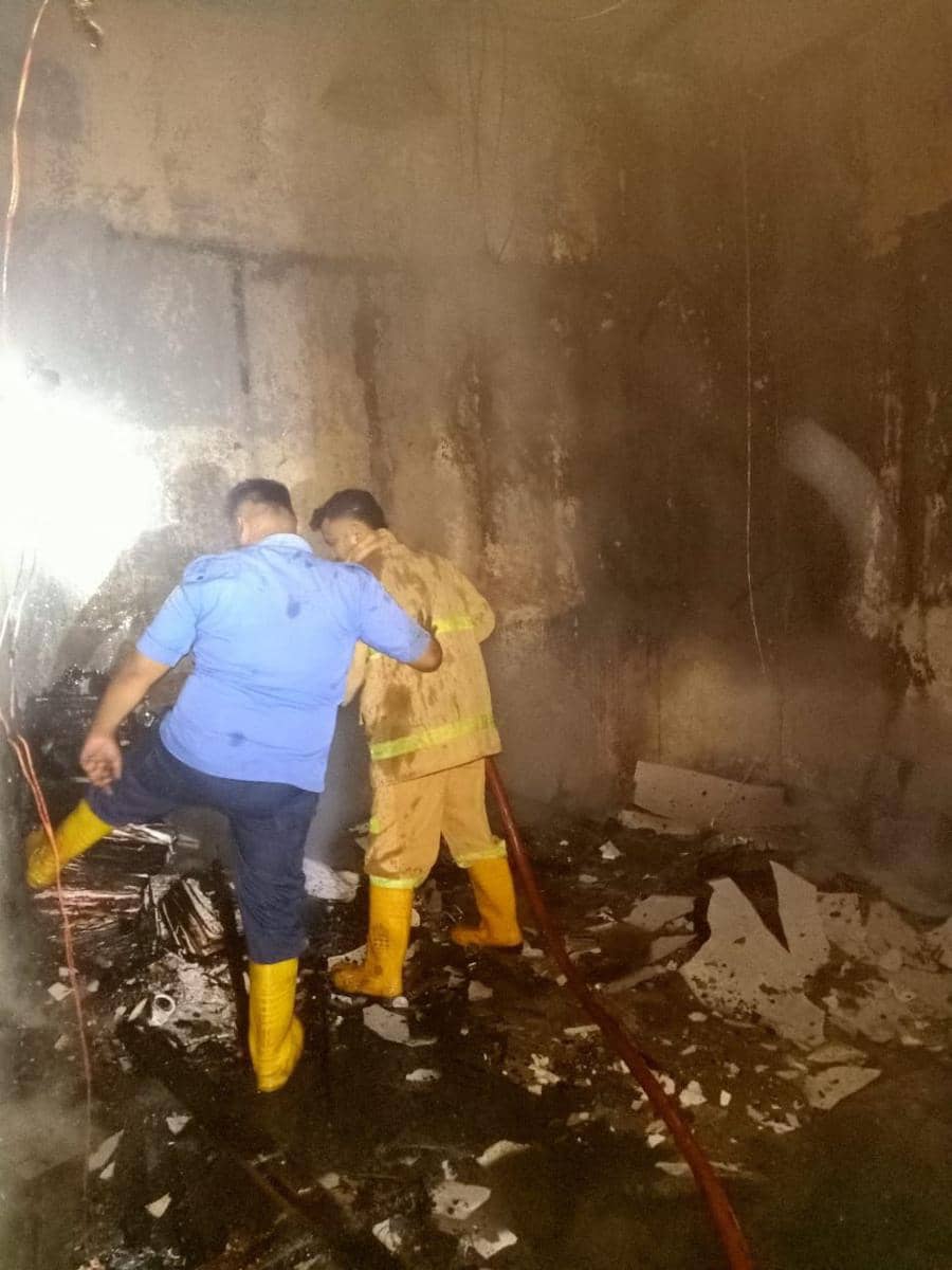 Api berhasil dipadamkan tidak sampai 1 jam (dok.Damkar Deli Serdang)