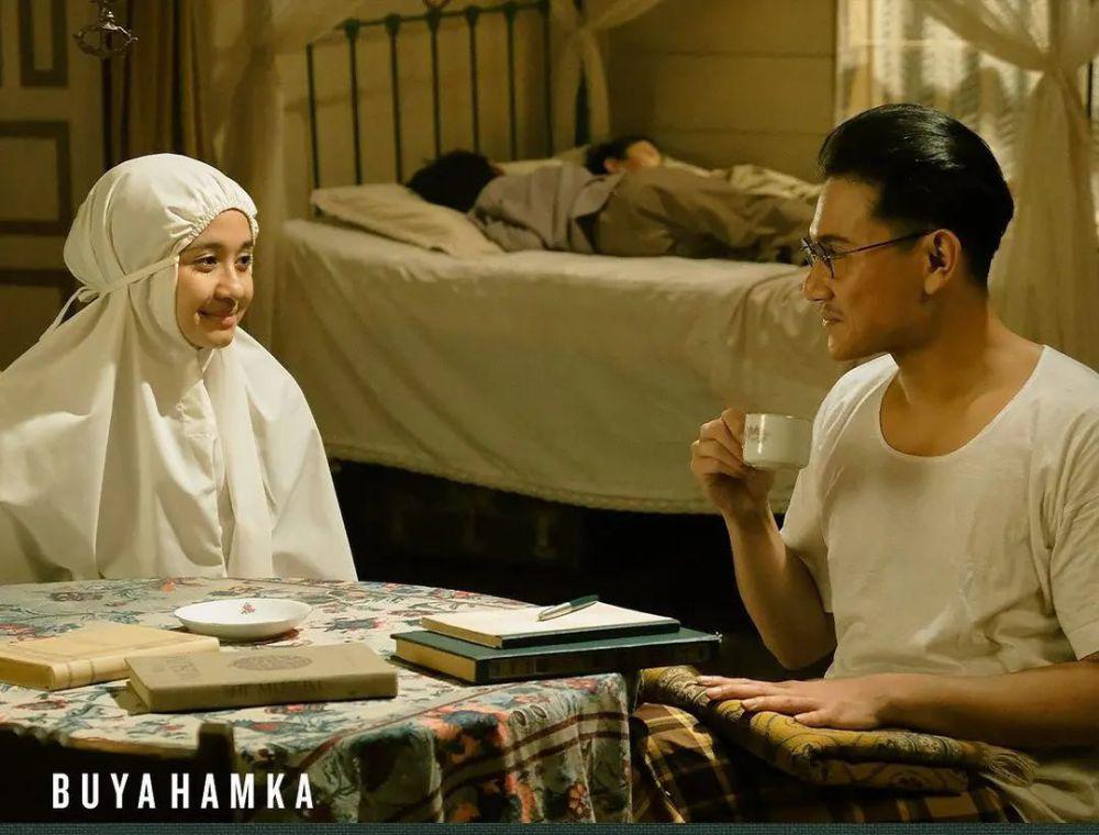 Kritik Adat Lewat Novel Merantau ke Deli Karya Hamka