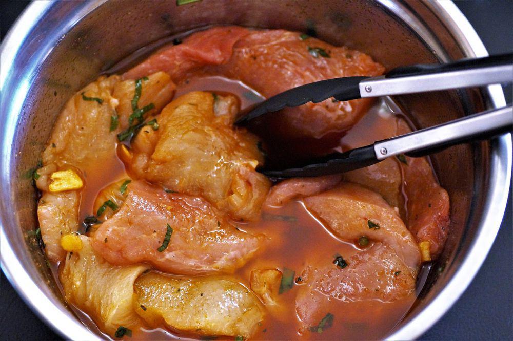 ilustrasi marinasi daging ayam (pixabay.com/ivabalk)