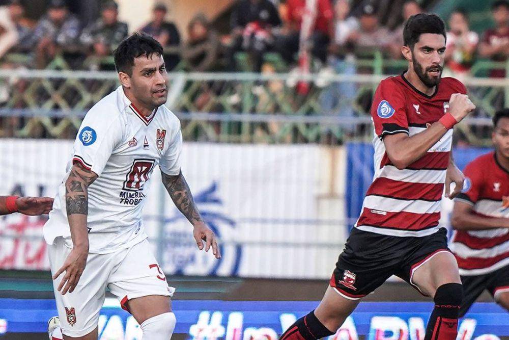 Malut United saat menghadapi Madura United pada pekan pertama Liga 1 2024/2025. (instagram.com/malutunitedfc)