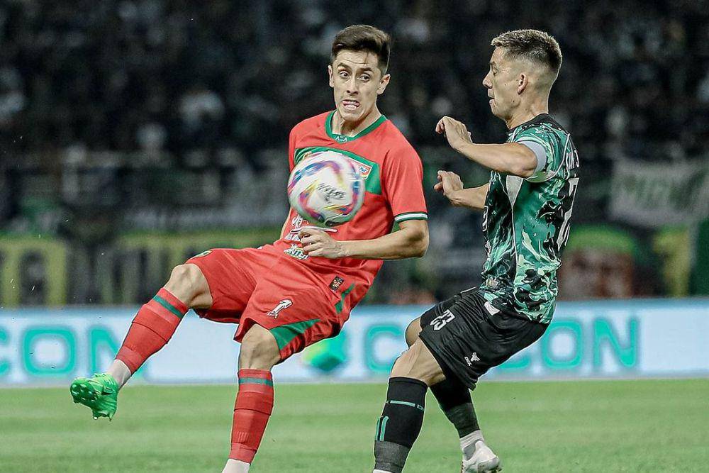 Persebaya dalam laga melawan PSS Sleman pada pekan pertama Liga 1 2024/2025. (instagram.com/officialpersebaya)