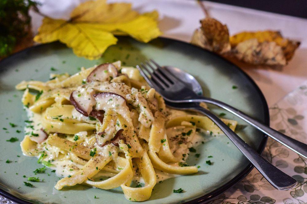 Ilustrasi pasta. https://pixabay.com/users/ritae-19628/