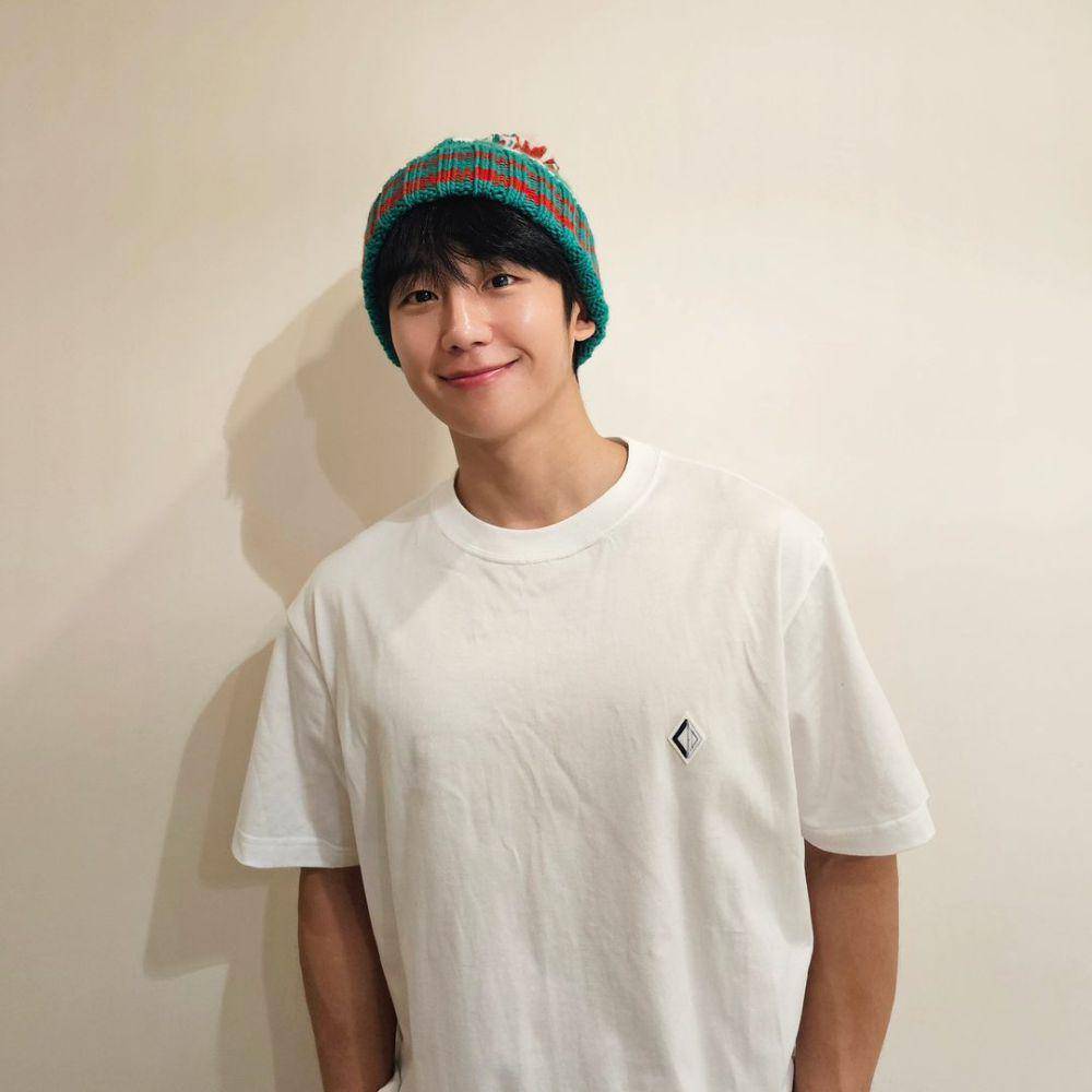 Jung Hae In (instagram.com/holyhaein)