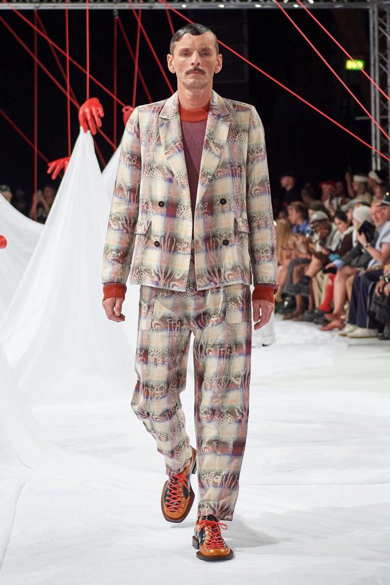 Henrik Vibskov S/S '25 di Copenhagen Fashion Week 2024 (dok. Copenhagen Fashion Week)