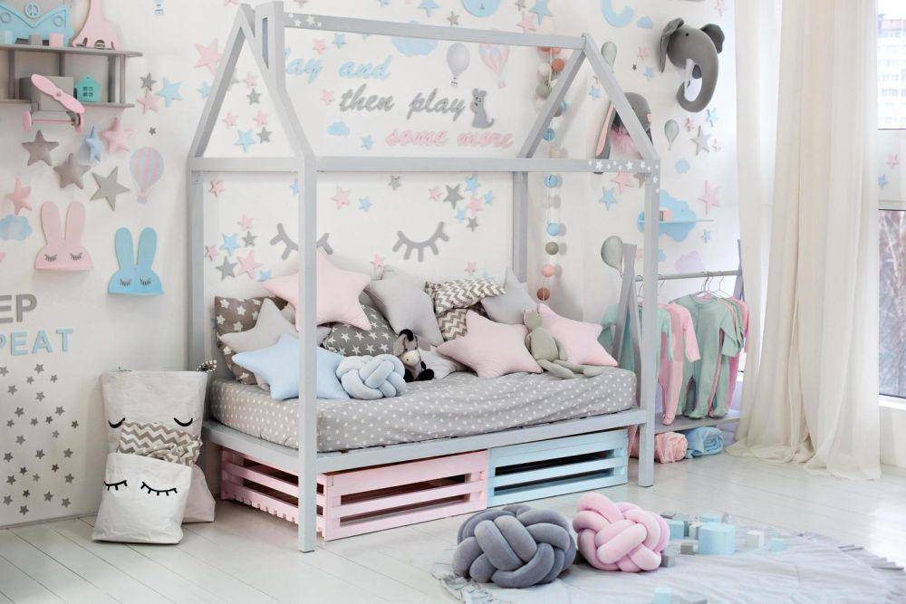 ilustrasi dekorasi untuk kamar anak (vecteezy.com/stock_studio)