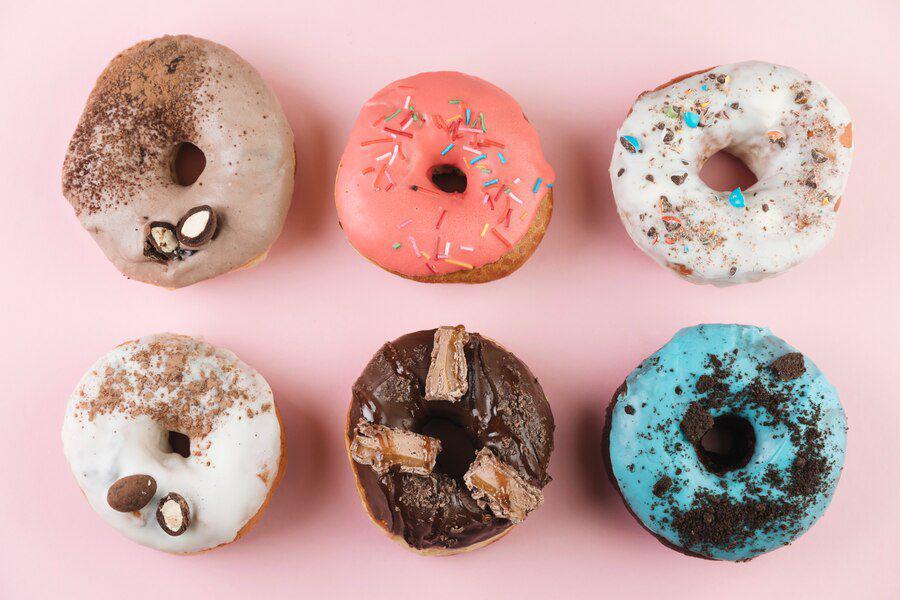 Ilustrasi donat (freepik.com/freepik)