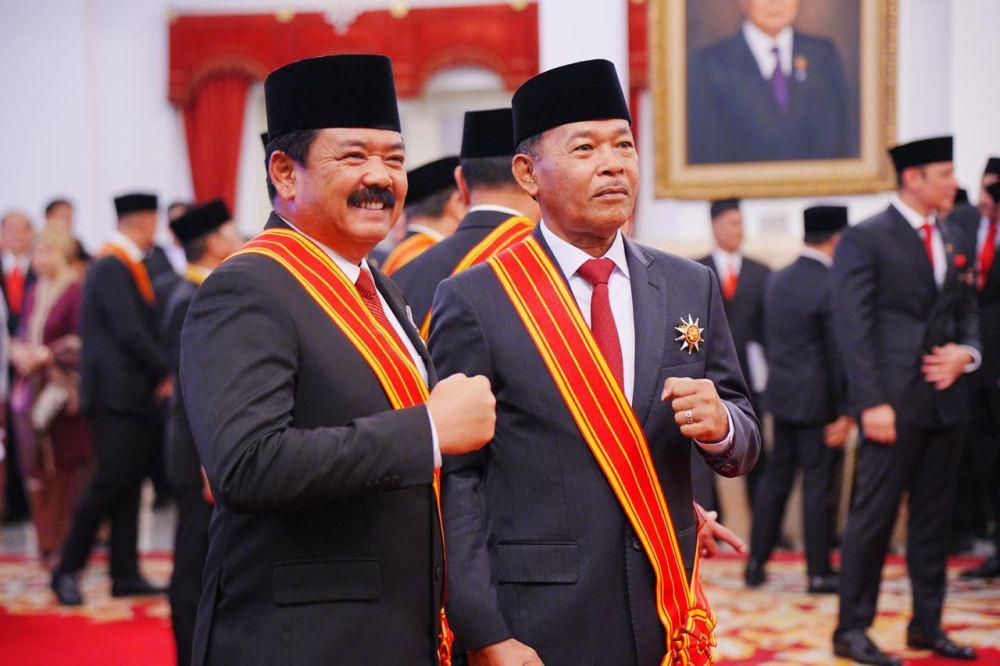 Idham Azis Terima Penghargaan Bintang Mahaputra Adipradana dari Jokowi