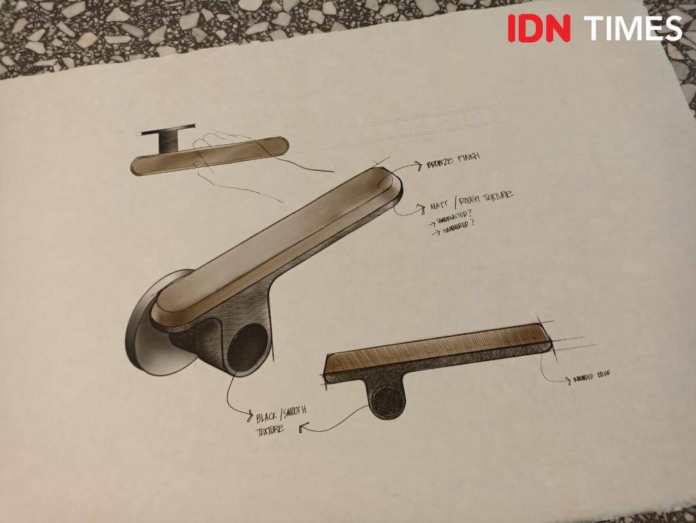 Coretan JAKKU, lever handle karya inovatif dari Eko Priharseno yang ditampilkan di AEDI Design bureau. 15 Agustus 2024. (IDN Times/M. Tarmizi Murdianto)