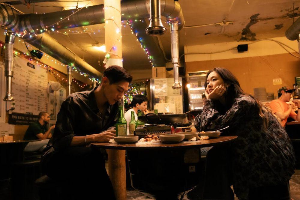 cuplikan Noh Sang Hyun dan Kim Go Eun di film Love in the Big City (dok. Plus M Entertainment/Love in the Big City)
