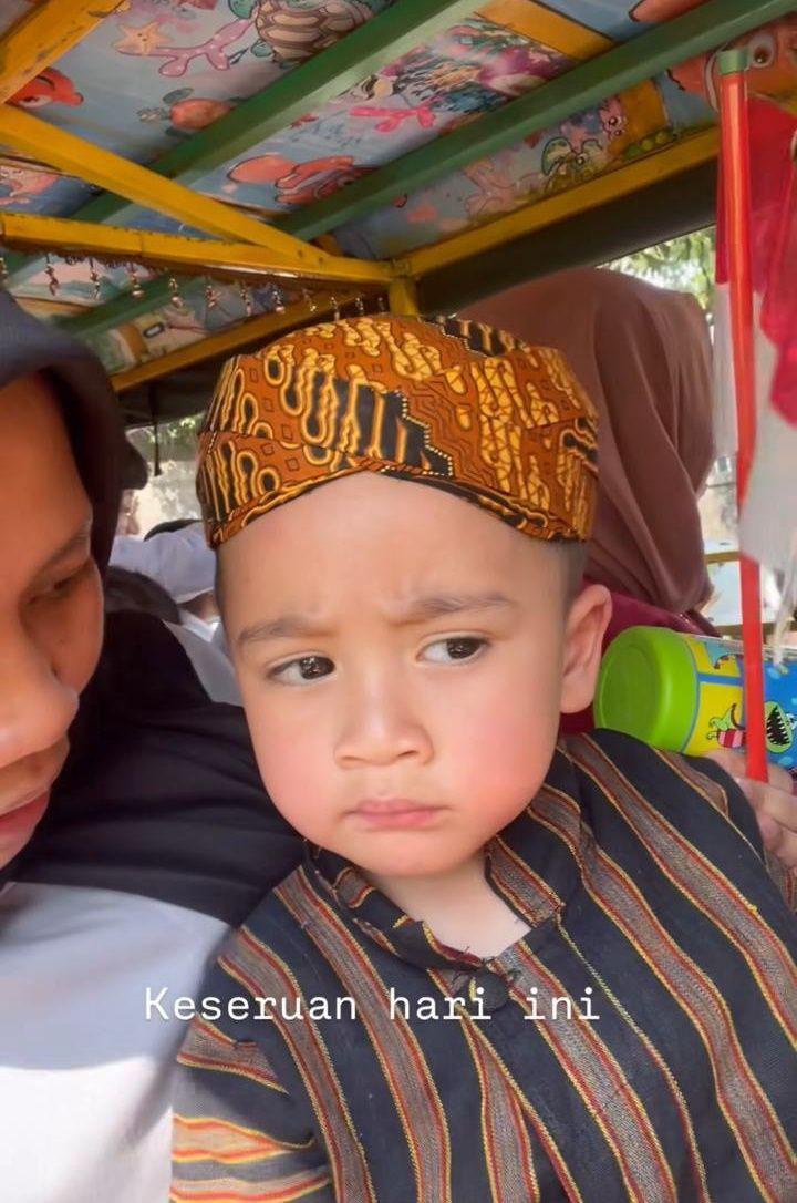 potret anak artis 17-an di sekolah (instagram.com/riniperdiyanti)