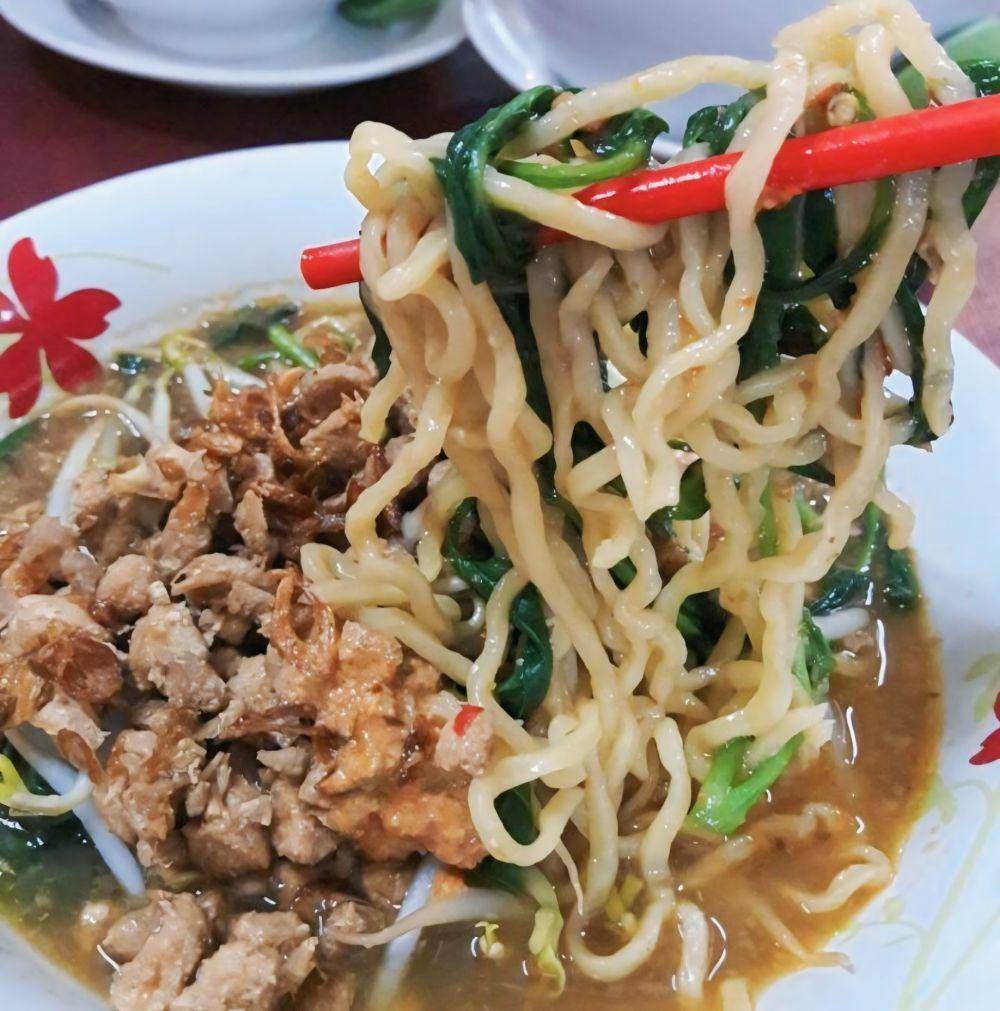 Mie Kangkung Fafa (instagram.com/seleramode)