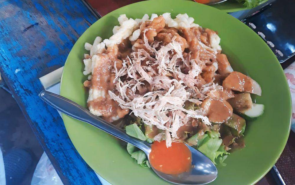 Rujak Juhi Buhun (instagram.com/asinan_buhun_blok_m)