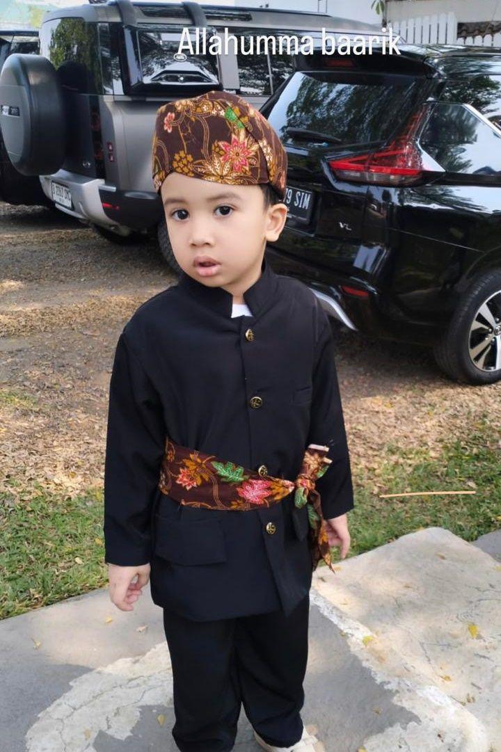 potret anak artis 17-an di sekolah (instagram.com/zaskiasungkar15)