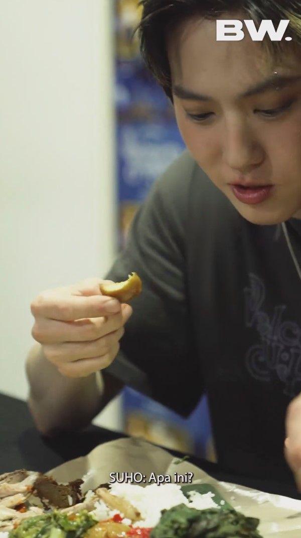 potret Boy William makan nasi Padang bareng Suho EXO (instagram.com/boywilliam17)