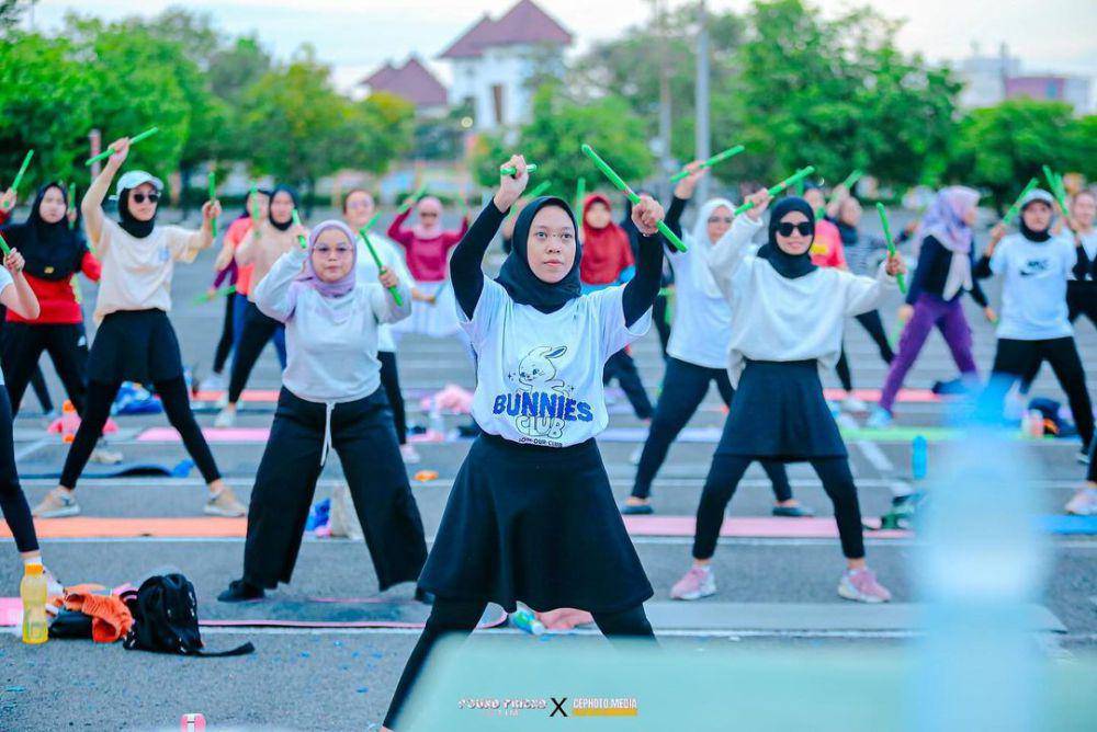 Kelas Pound Fit di Pound Friend Jatim. (instagram.com/poundfriendjatim)
