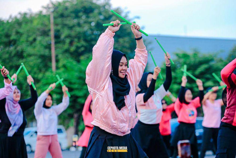 Kelas Pound Fit di Pound Friend Jatim. (instagram.com/poundfriendjatim)