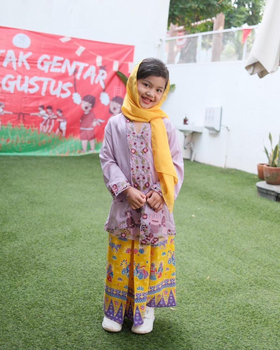 potret anak artis 17-an di sekolah (instagram.com/mputrasetia)
