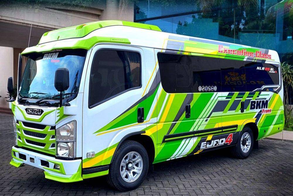 ilustrasi minibus hasil produksi Karoseri Morodadi Prima (instagram.com/morodadiprima.karoseri)