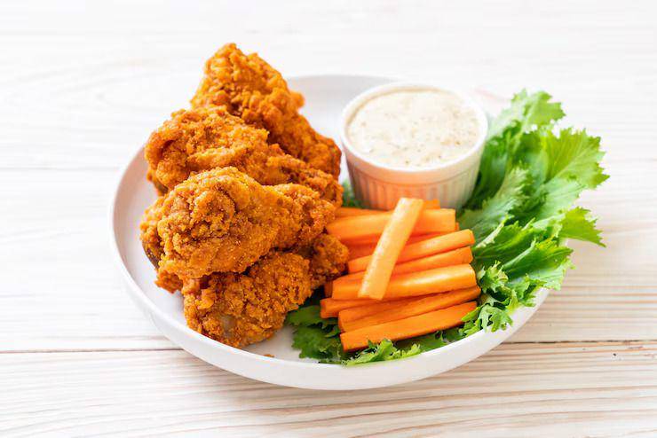 Ilustrasi ayam goreng (freepik.com/topntp26)