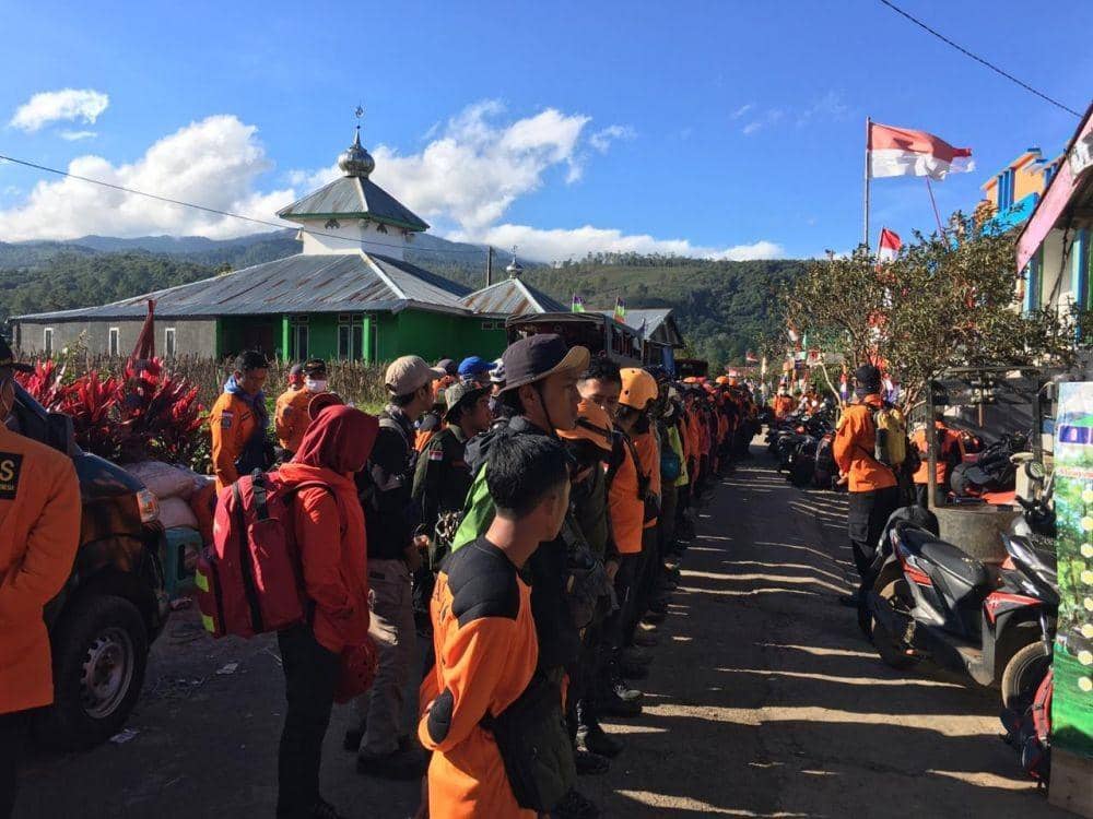 Siaga Merah Putih Basarnas Makassar di Gunung Bawakaraeng/Basarnas Makassar