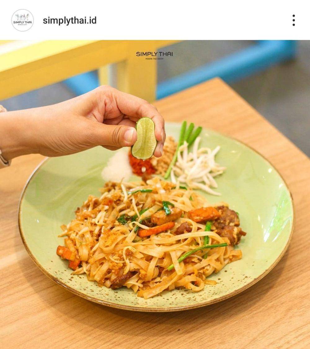 Potret menu Pad Thai di Simply Thai (instagram.com/simplythai.id)