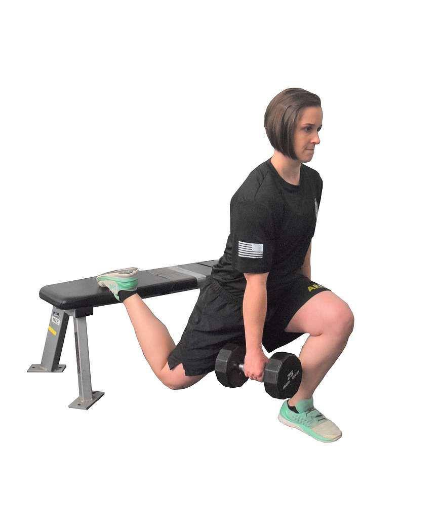 ilustrasi Bulgarian split squat (picryl.com/Defense Visual Information Distribution Service)