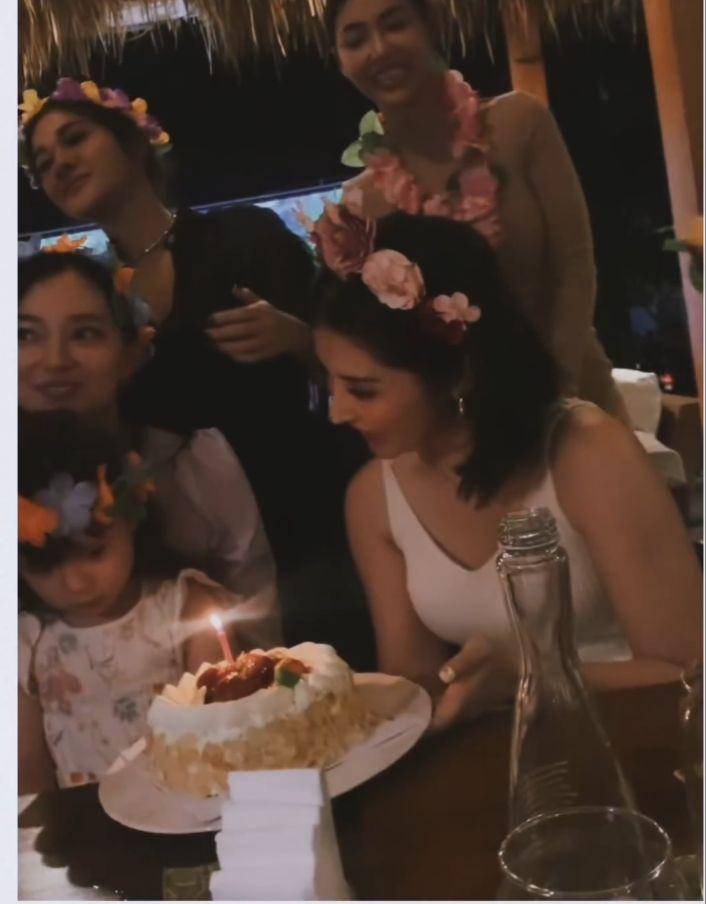 Ulang tahun Eva Anindita di Bali (Instagram.com/naymirdad)