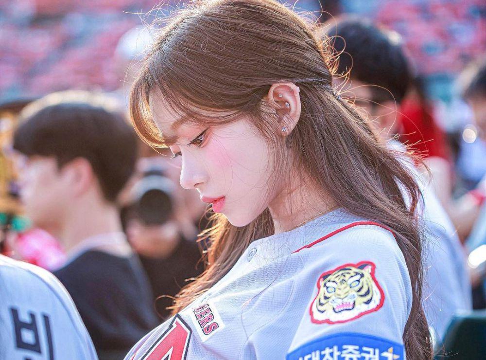 Profil dan Biodata, Cheerleader Korea Lee Ju Eun yang Lagi Viral
