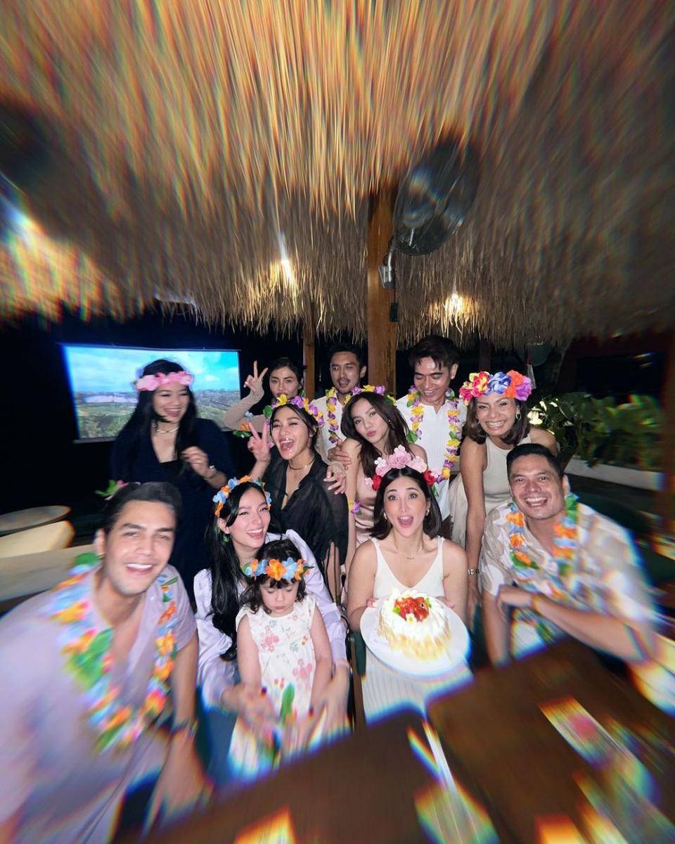 Ulang tahun Eva Anindita di Bali (Instagram.com/asmirandah89)