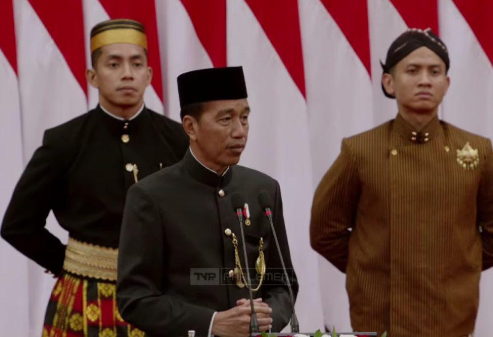 Momen Presiden RI, Jokowi meminta maaf saat memberikan pidato dalam Sidang Tahunan MPR RI dan Sidang Bersama DPR-DPD RI tahun 2024, pada Jumat (16/8/2024). (YouTube.com/Sekretariat Presiden)