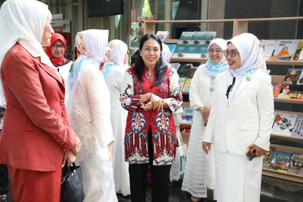 Menteri Pemberdayaan Perempuan dan Perlindungan Anak (PPPA), Bintang Puspayoga membuka Rapat Kerja Nasional (Rakernas) Majelis Ilmuwan Muslimah Indonesia atau Majelis Alimat Indonesia (MAI) (Dok. Humas KemenPPPA)