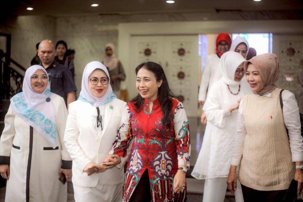 Menteri Pemberdayaan Perempuan dan Perlindungan Anak (PPPA), Bintang Puspayoga membuka Rapat Kerja Nasional (Rakernas) Majelis Ilmuwan Muslimah Indonesia atau Majelis Alimat Indonesia (MAI) (Dok. Humas KemenPPPA)