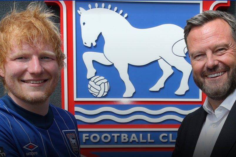 Ed Sheeran membeli saham Ipswich Town (https://www.itfc.co.uk/)