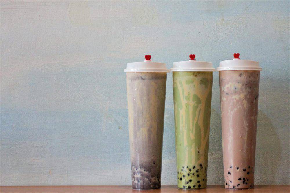 ilustrasi milk tea berbagai rasa (pexels.com/Telly Mina)