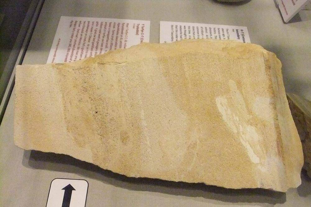 batu dari hantaman Chicxulub (commons.wikimedia.org/R2ept0n1x)