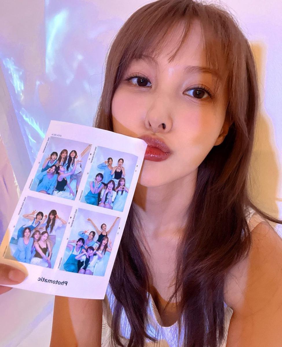potret reunian Gyuri dengan member KARA (instagram.com/gyuri_88)