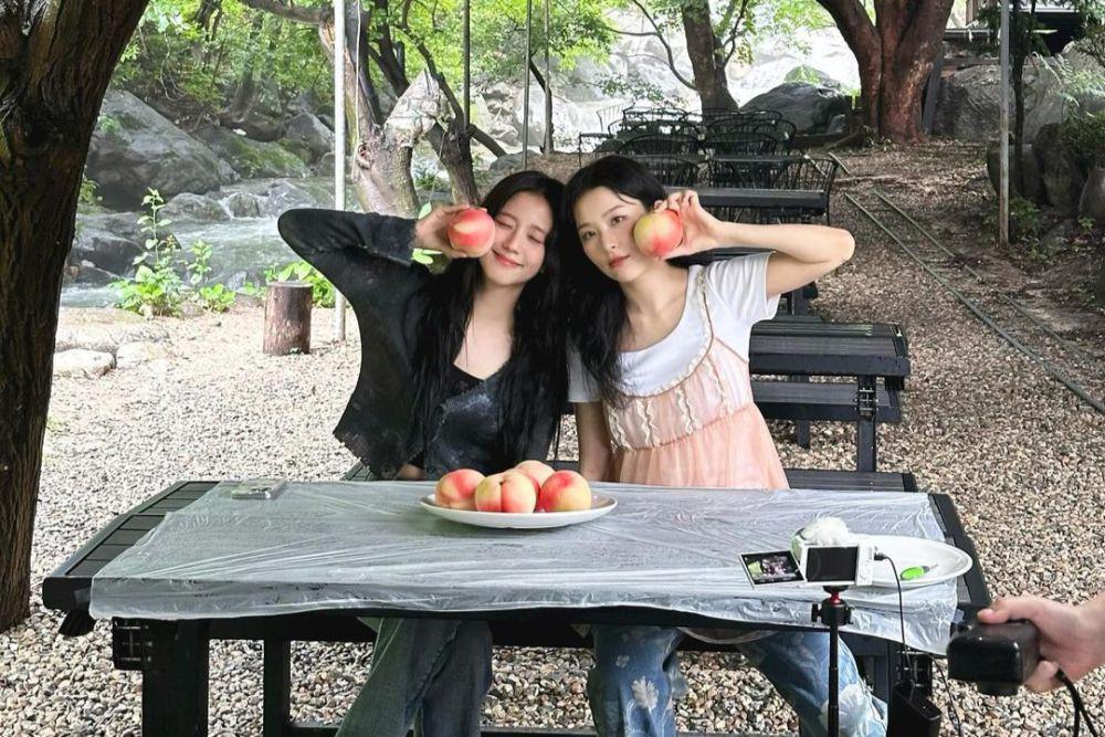 7 Potret Akrab Seulgi Red Velvet dan Jisoo BLACKPINK, Bestie Abis