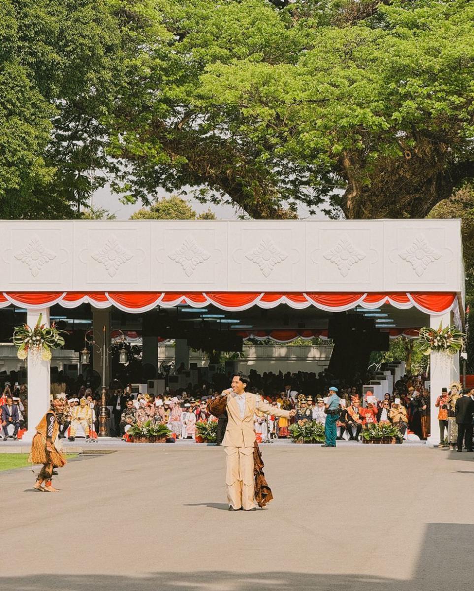 potret Vidi Aldiano tampil di Istana Merdeka Jakarta (instagram.com/vidialdiano)