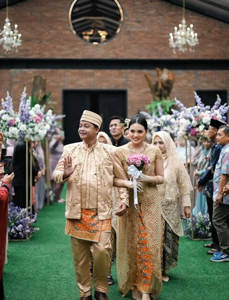Resepsi pernikahan Dustin Tiffani dan Ditha Amalia. (Instagram.com/storymachine_photo)