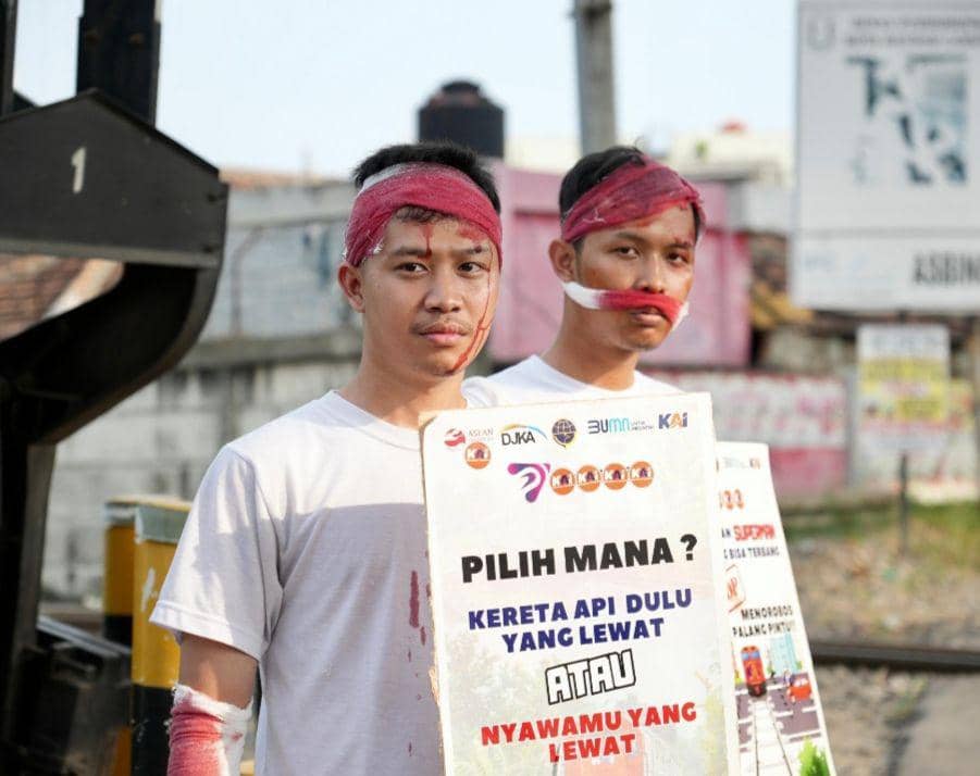Kampanye sosialisasi keselamatan perjalanan kereta api oleh KAI Divre IV Tanjungkarang. (Dok. KAI Tanjungkarang).