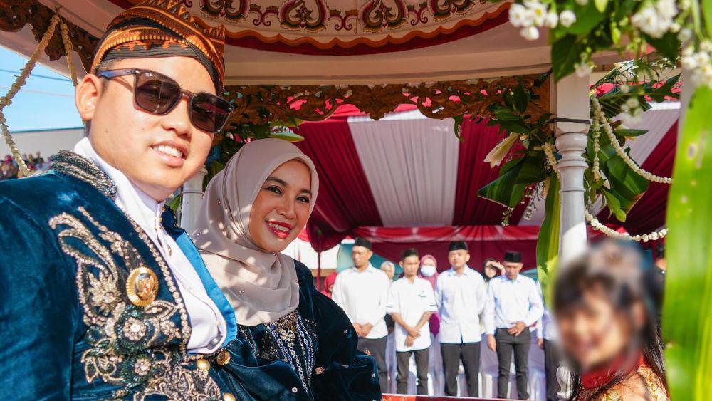 8 Momen Chacha Frederica dan Suami Rayakan HUT RI, Naik Kereta Kencana