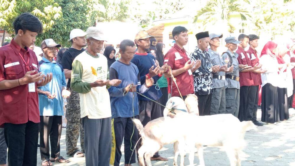 Kambing dan Cangkul Meriahkan Upacara HUT RI di Magetan